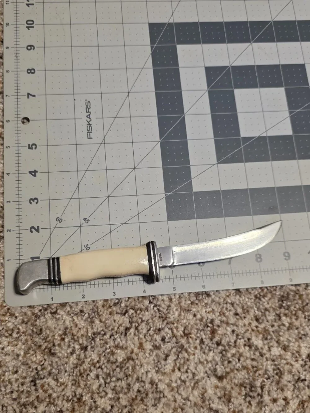 Rare three band Buck 118 Fixed Blade Knife Vintage 1961 melamine white